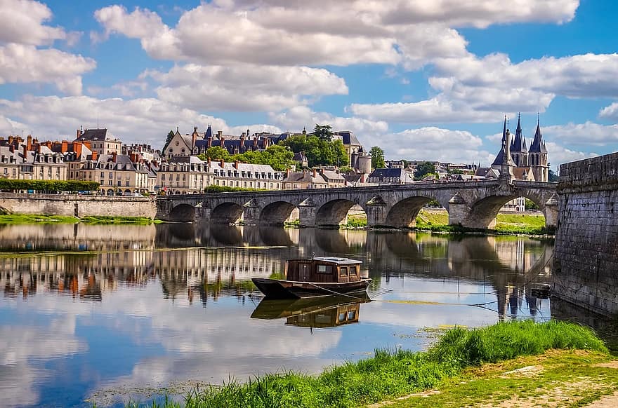 Lâu đài ở thung lũng Loire. Ảnh: internet